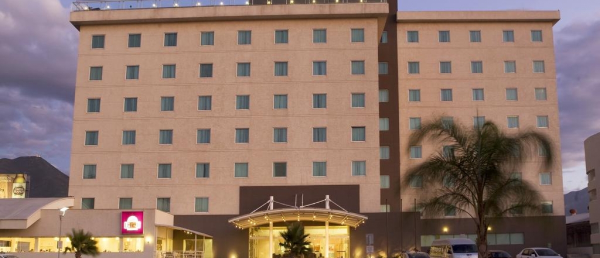 Viaja a Hotel Fiesta Inn Monterrey Fundadora